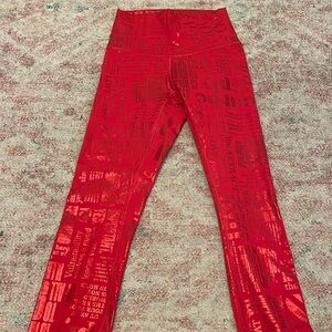 Lululemon shiny red bag align leggings
